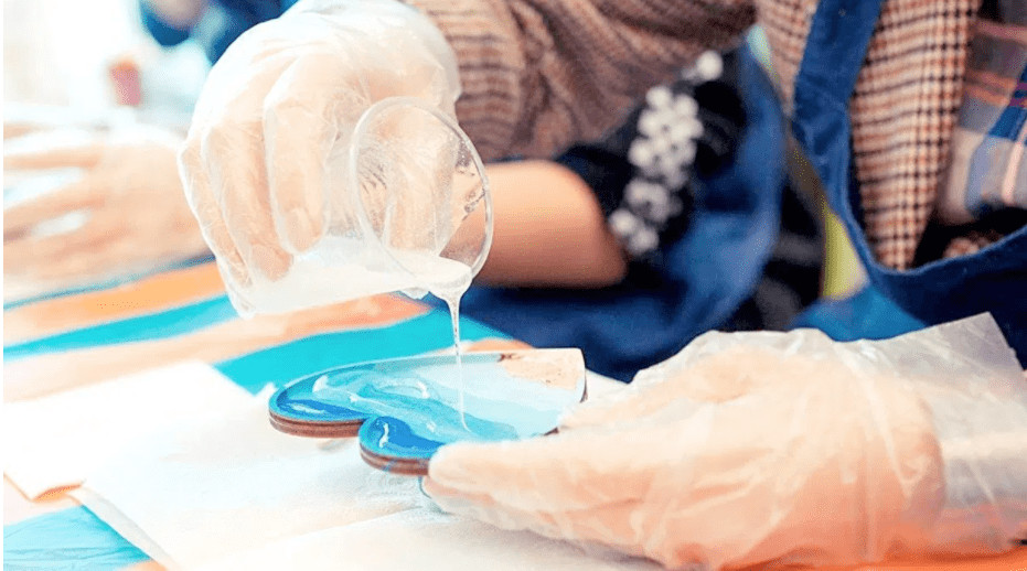 Are Epoxy Resin Fumes Flammable?