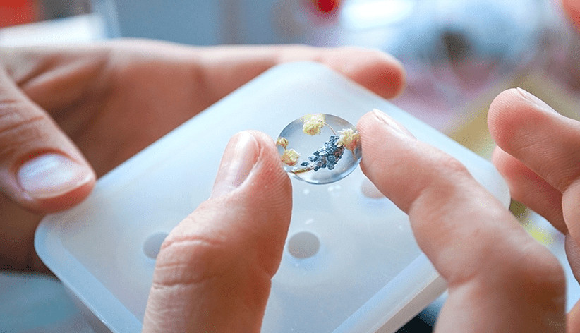 How To Release Epoxy Resin From Mold?